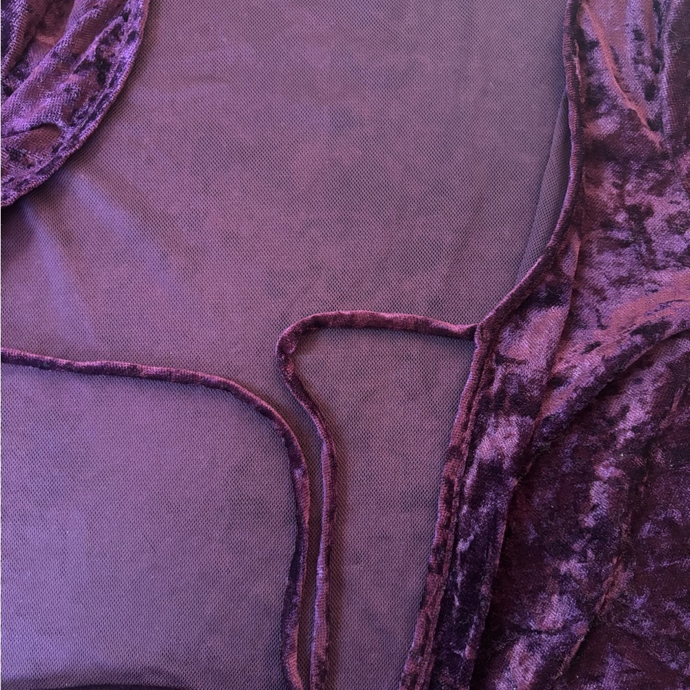 See you Monday purple velvet cover - Picture 3 of 4